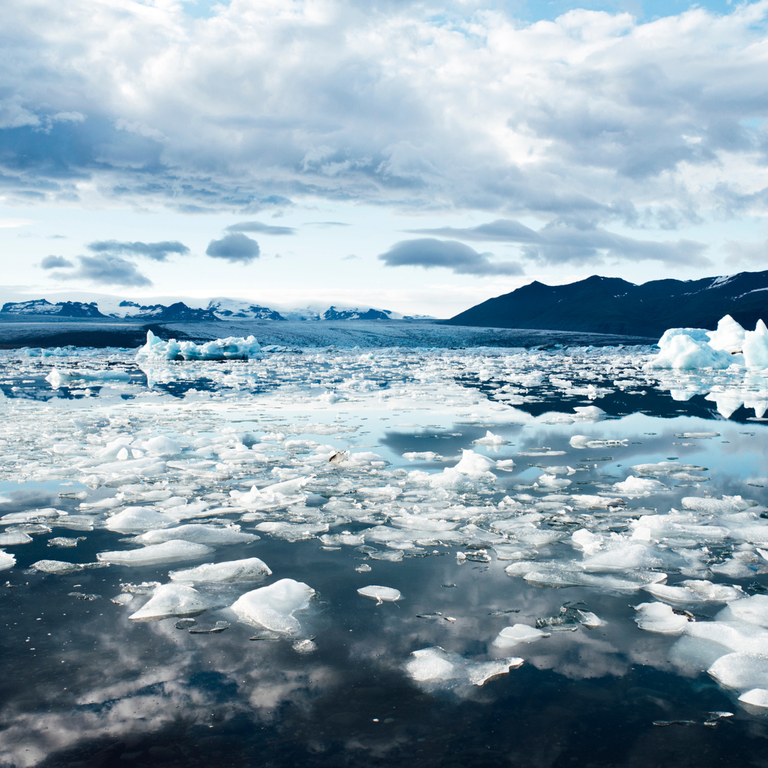 Historia de las bañeras de hielo, desde sus orígenes hasta su evolución.